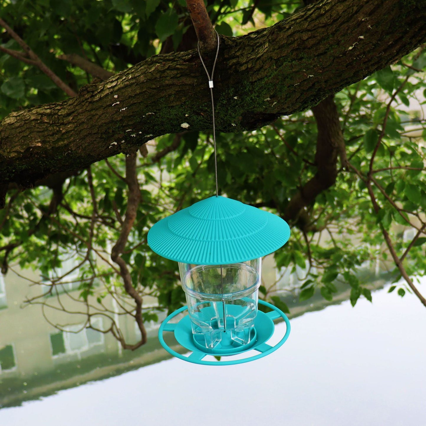 Outdoor garden hanging hummingbird feeder; retractable hummingbird feeder; bird feeder